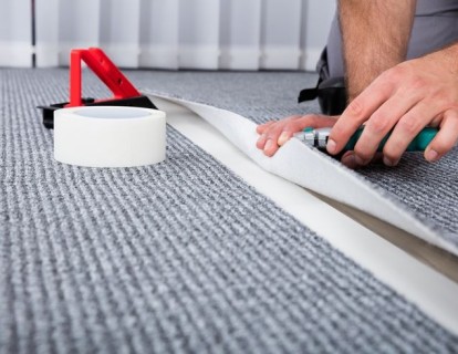 Как постелить ковролин?